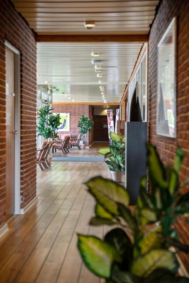 Hotel Lynggaarden Herning Eksteriør bilde
