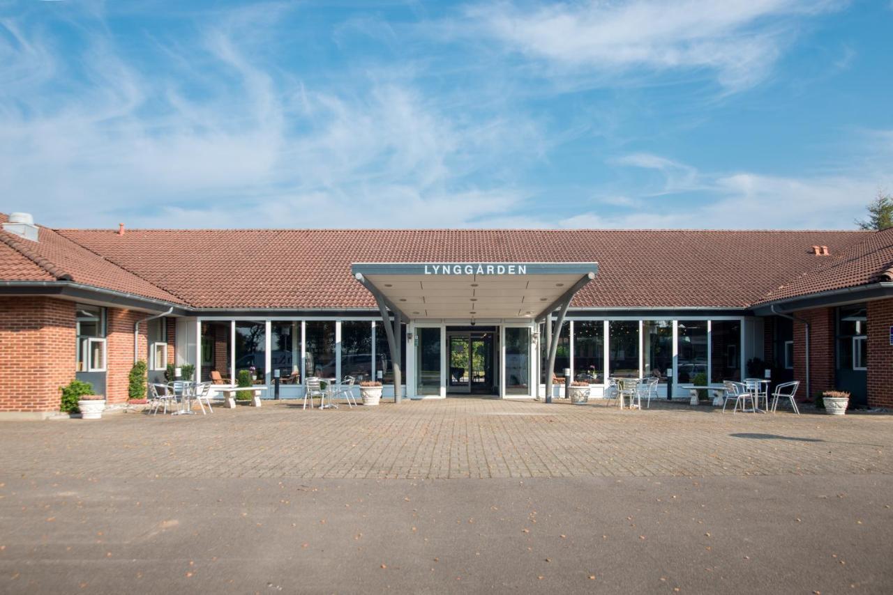 Hotel Lynggaarden Herning Eksteriør bilde