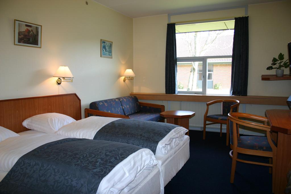 Hotel Lynggaarden Herning Eksteriør bilde