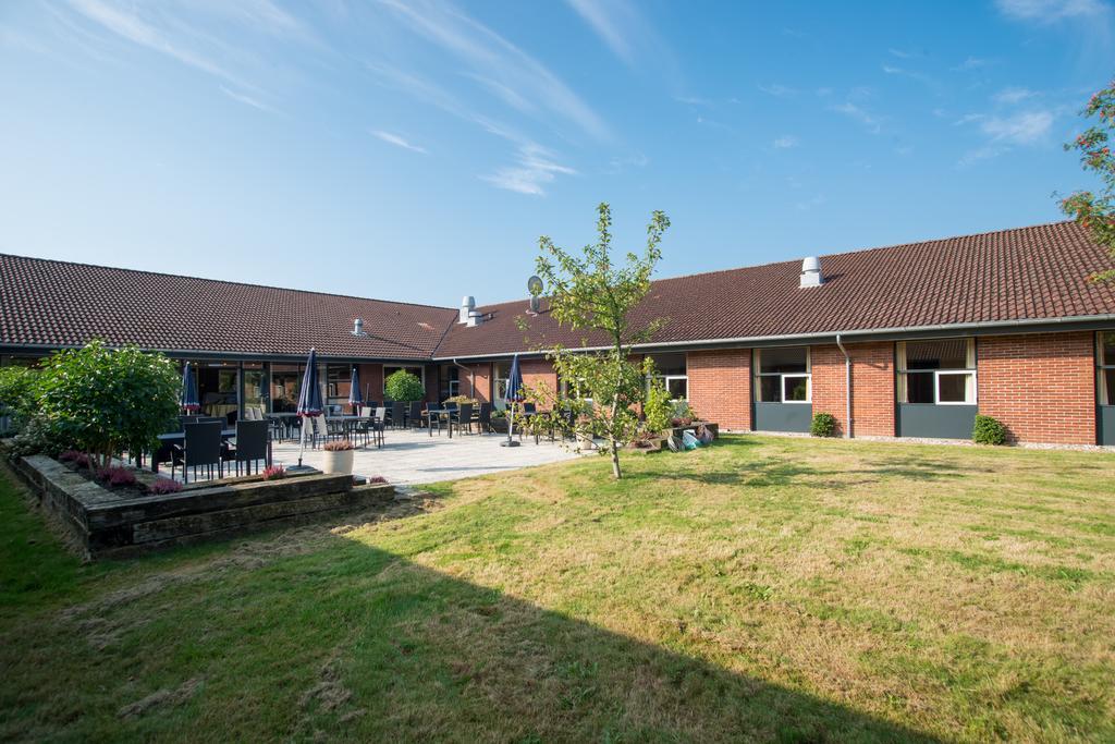 Hotel Lynggaarden Herning Eksteriør bilde